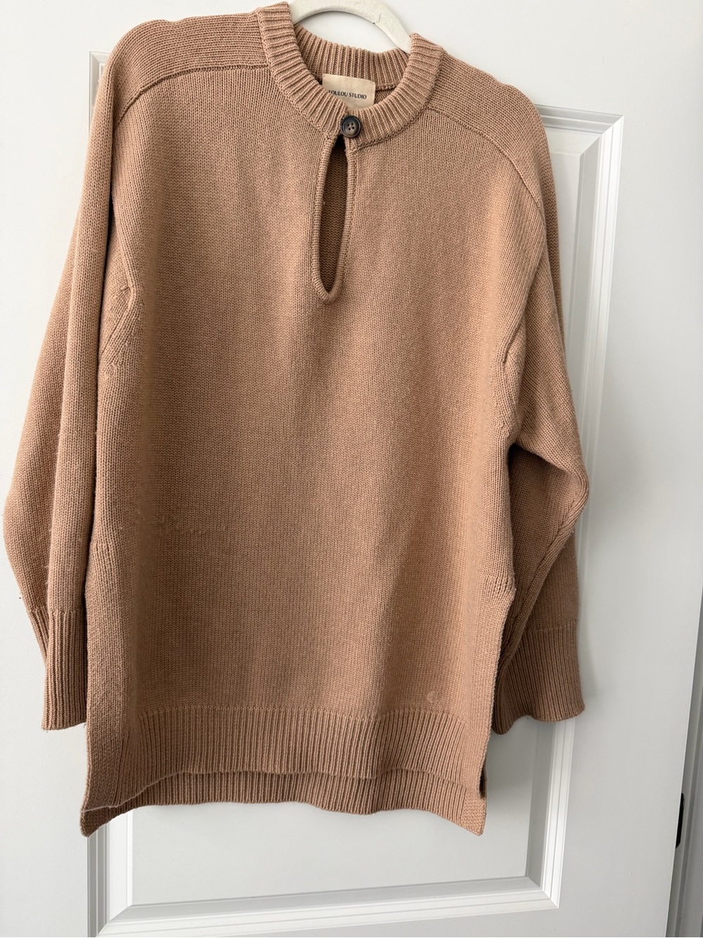 Loulou Studio Camel-Tone Keyhole Crewneck Sweater